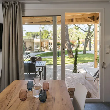 Falkensteiner Premium Mobile Homes And Prázdninový areál Zadar