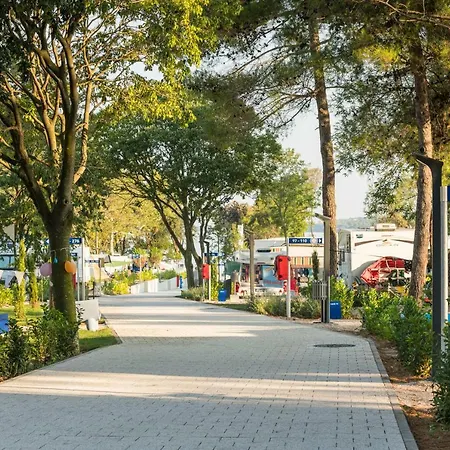 Prázdninový areál Falkensteiner Premium Mobile Homes And 5*