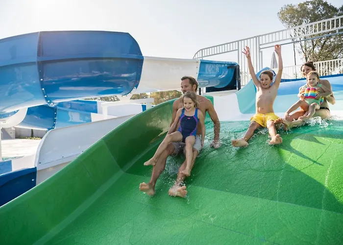 Falkensteiner Premium Mobile Homes And פארק נופש