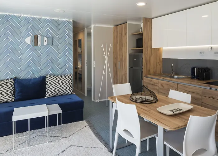 פארק נופש Falkensteiner Premium Mobile Homes And זאדאר