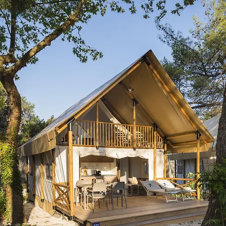 ホリデーパーク Falkensteiner Premium Mobile Homes And ザダル